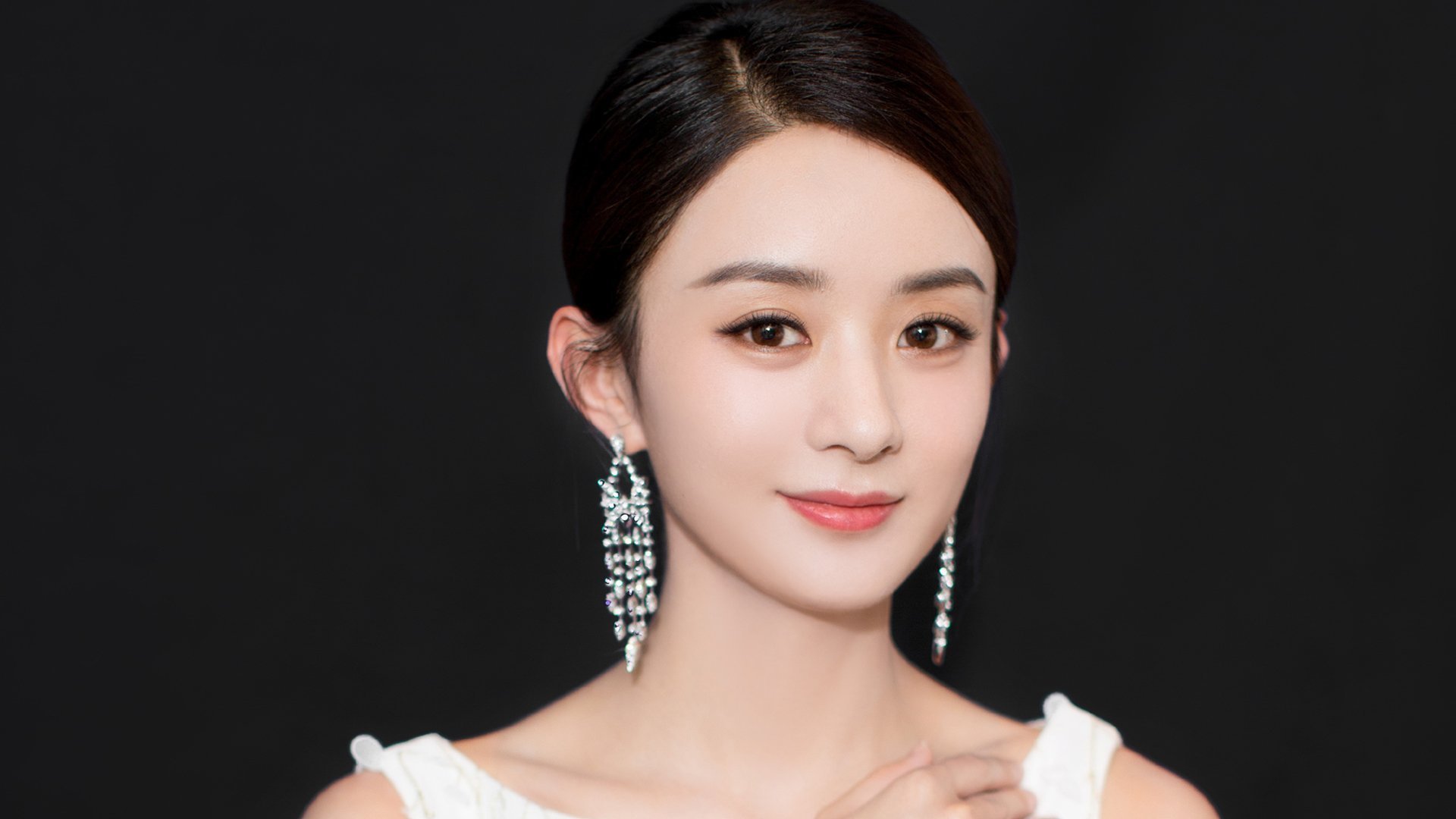 开云体育中国-黄喜灿统治全场，厄瓜多尔压哨击败希腊，一场跨越大陆的足球神话